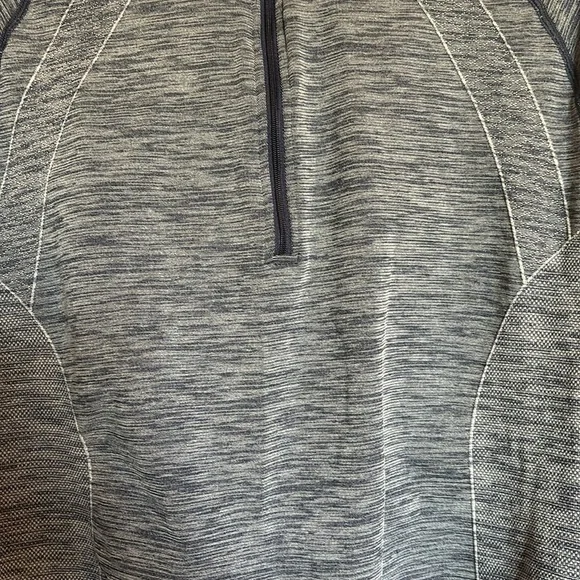 Saucony women’s blue quarter zip pull over running shirt size XL - Picture 3 of 8